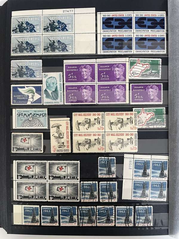 USA - 1960-1965 good selection of mint and used stamps, good value lot (8 photos)